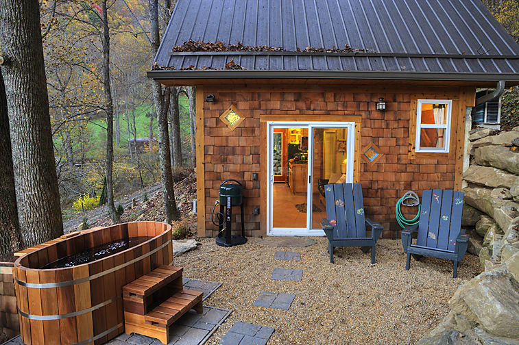 Japanese soaking tub deals outdoor